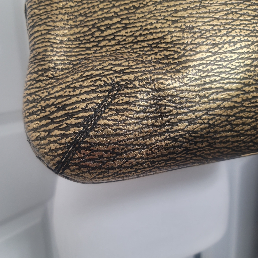 Yves Saint Laurent Gold Shoulder Bag - Picture 10 of 15